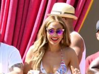 Jennifer Lopez czarująco na Carnival Del Sol